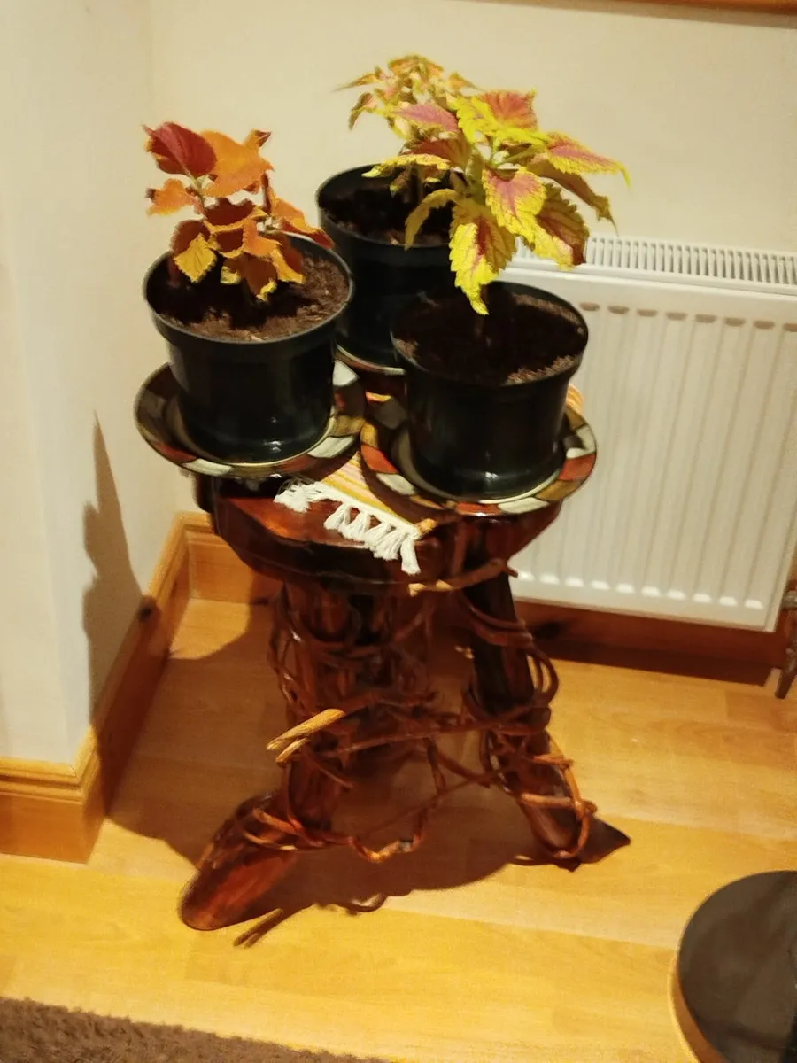flower table - Image 1