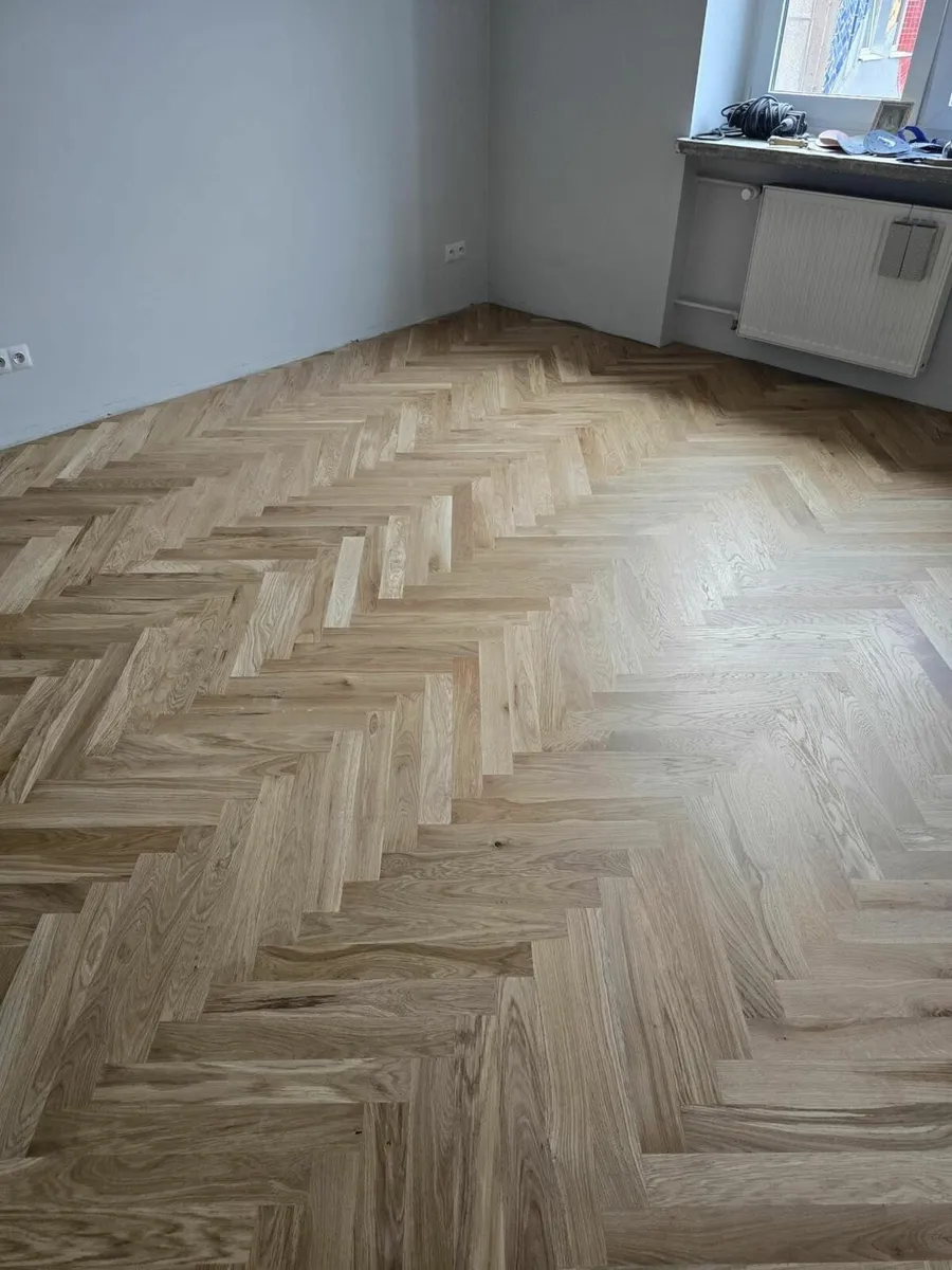 Parquet Flooring SOLID OAK Herringbone - Image 2