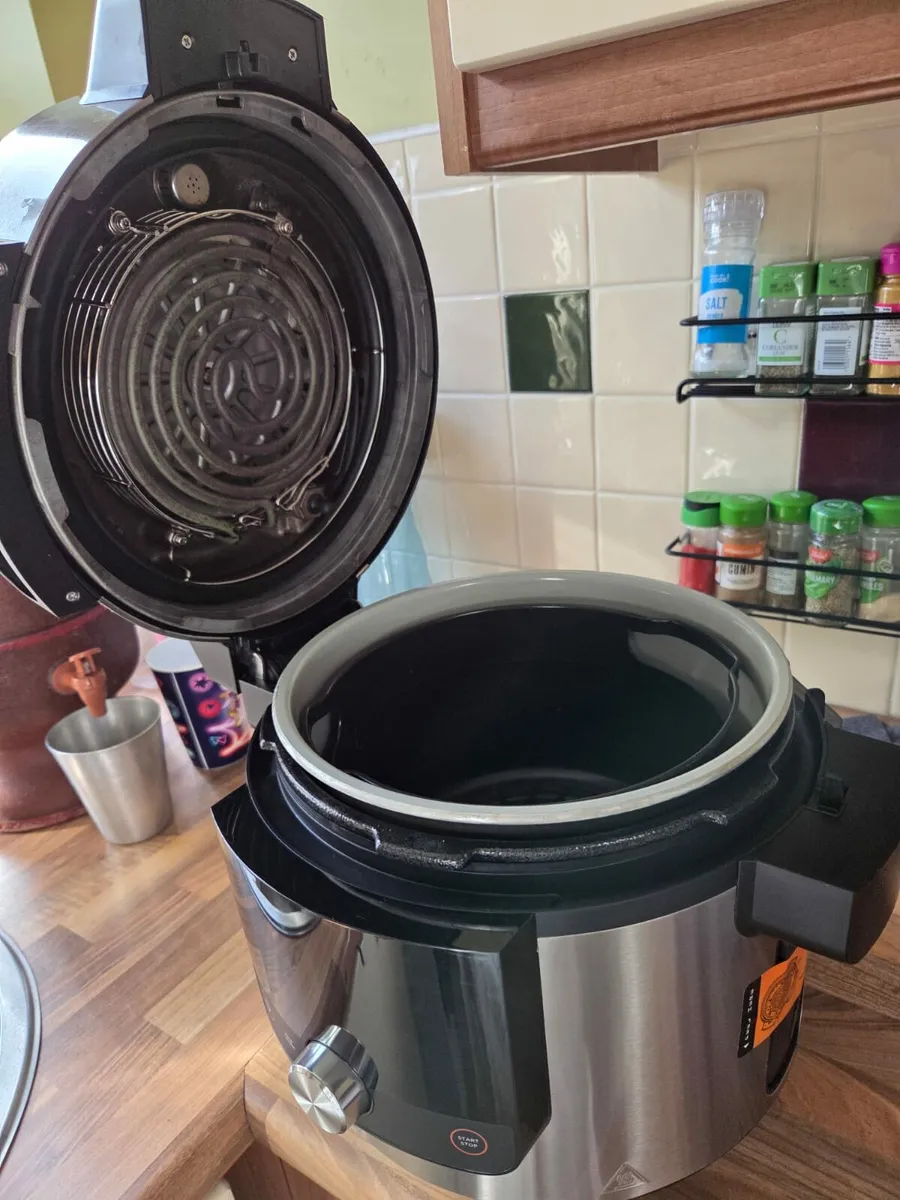 Ninja pressure cooker - Image 2