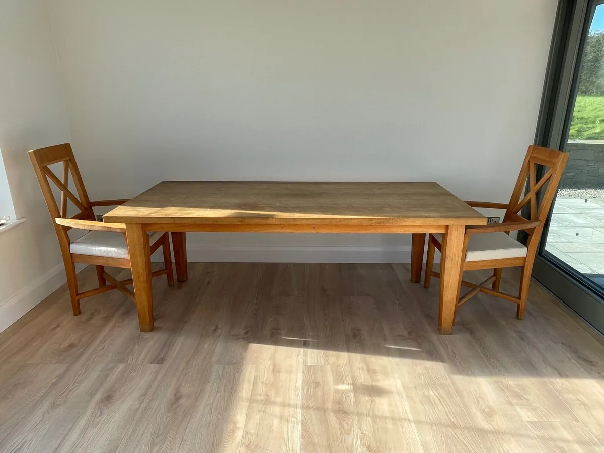 Solid oak kitchen table - Image 1