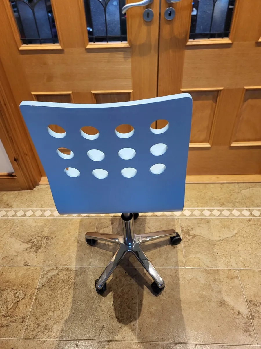 Desk and Chair - Image 2