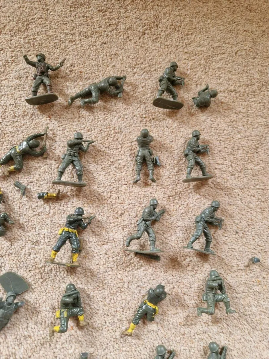 Vintage Airfix American WW2 Soldiers - Image 3