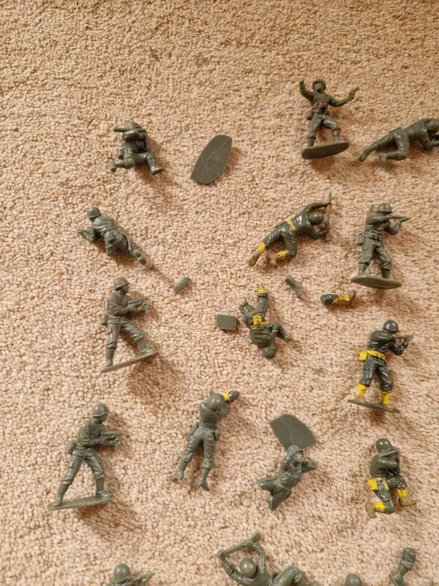 Vintage Airfix American WW2 Soldiers - Image 4
