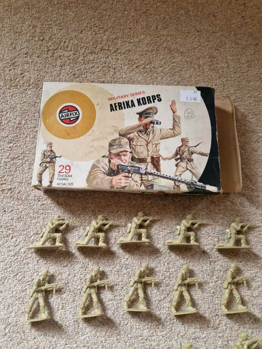 Vintage Airfix German WW2 Africa Korp Soldiers 1.3 - Image 2