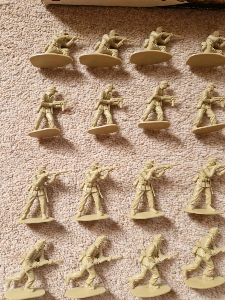 Vintage Airfix German WW2 Africa Korp Soldiers 1.3 - Image 3