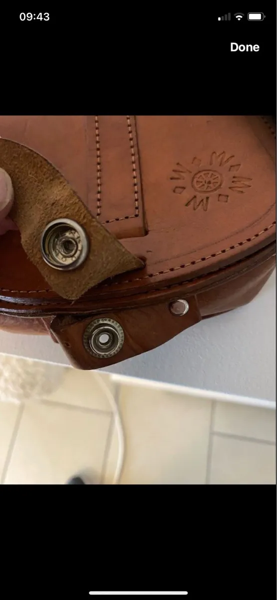 Small Leather Shoulder Bag - Image 2