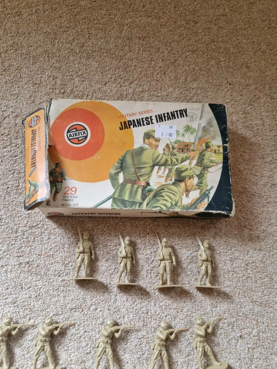 Vintage Airfix Japanese WW2 Soldiers 1.32 - Image 2