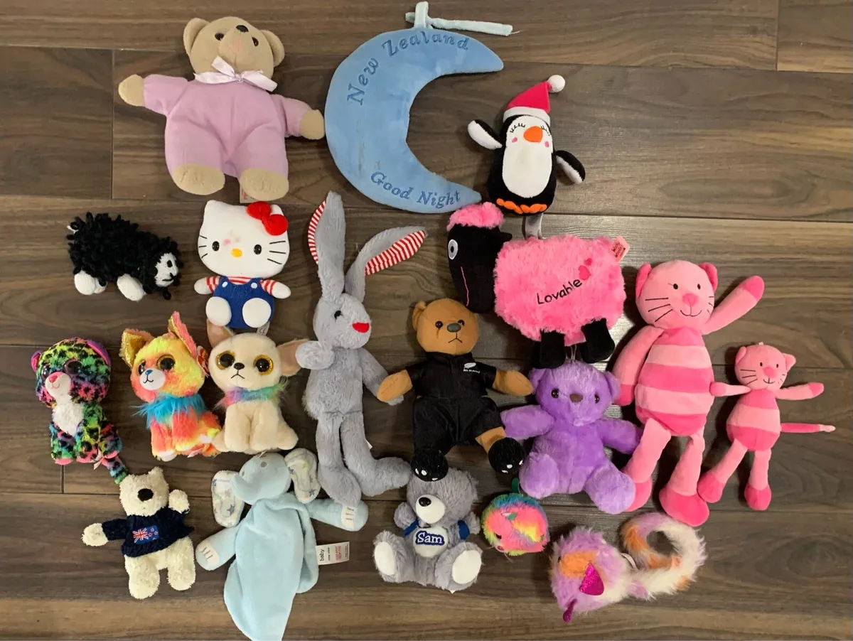 Small Teddies - Image 1