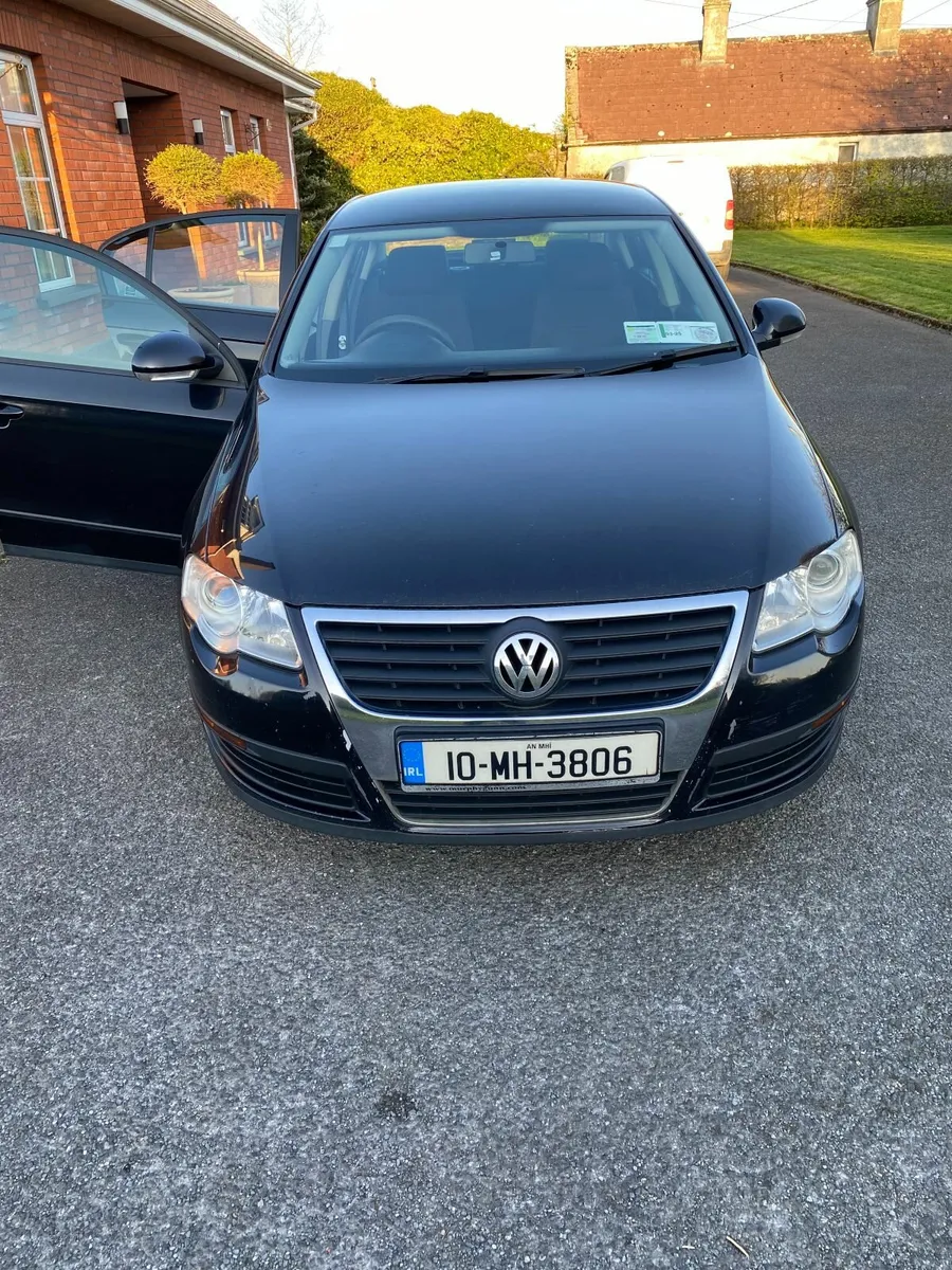 Volkswagen Passat 2010 - Image 3