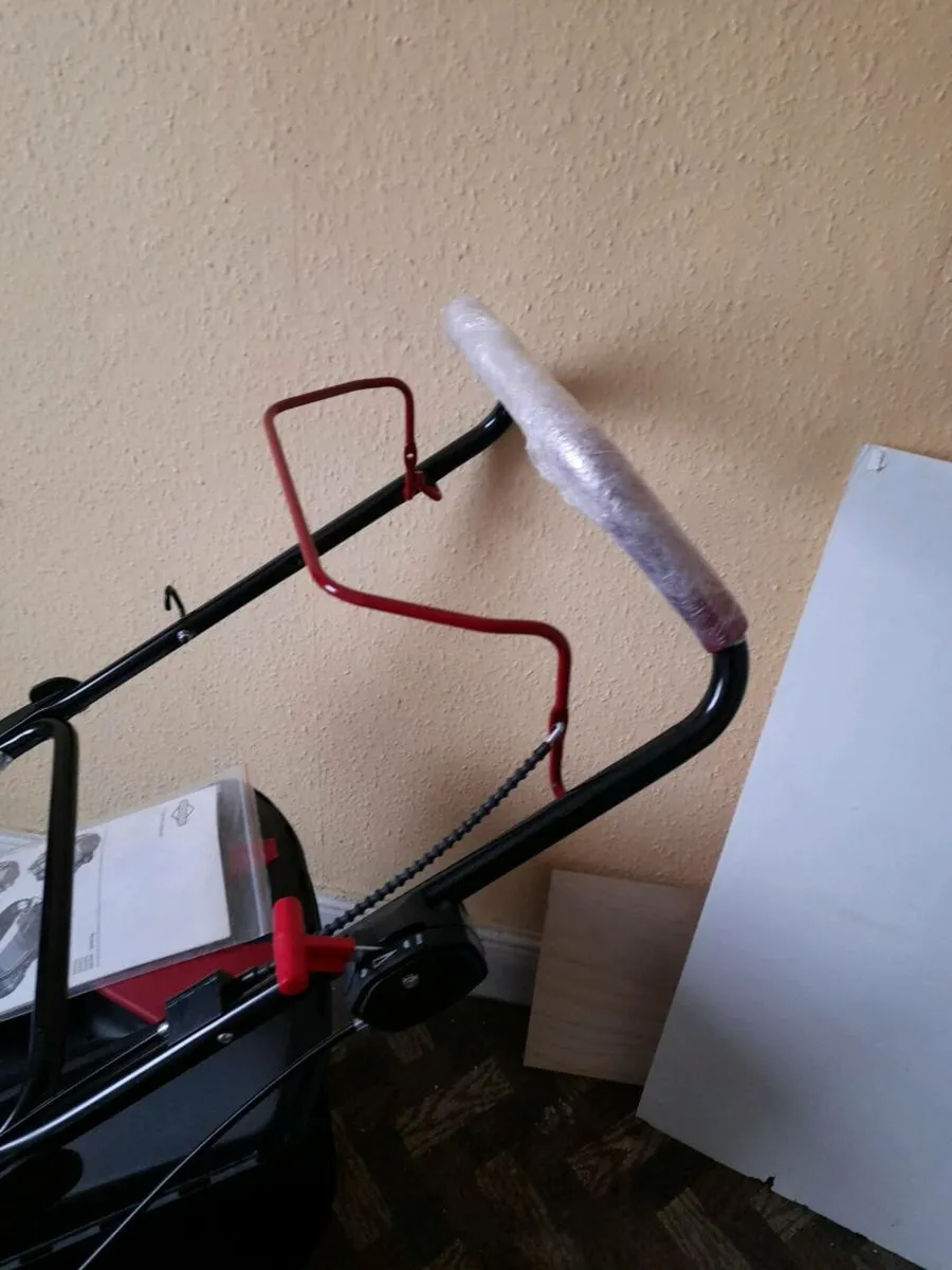 Lawnmower brand new 18"/46cm cutting width SP - Image 3