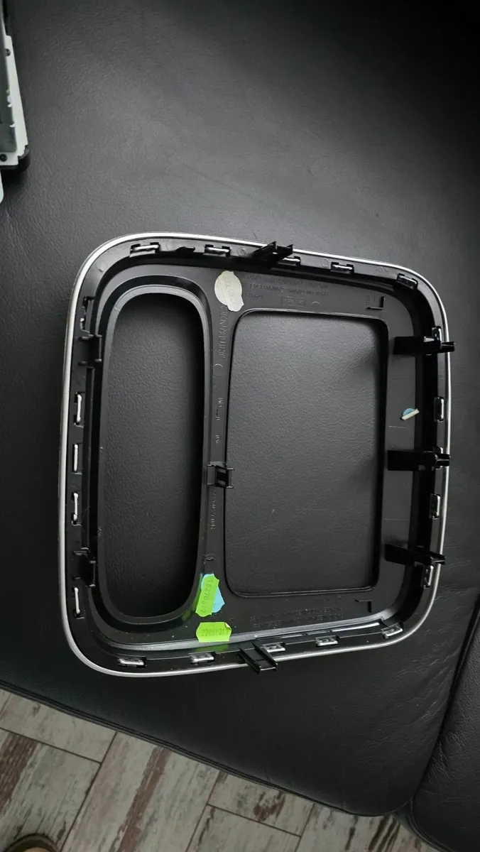orginal radio renault trafick 2018 - Image 4
