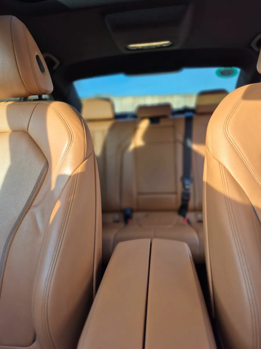 BMW 5-Series 2018 - Image 3