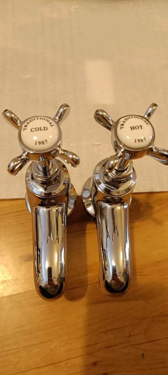 Bath Taps - Image 3