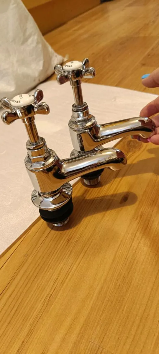 Bath Taps - Image 4
