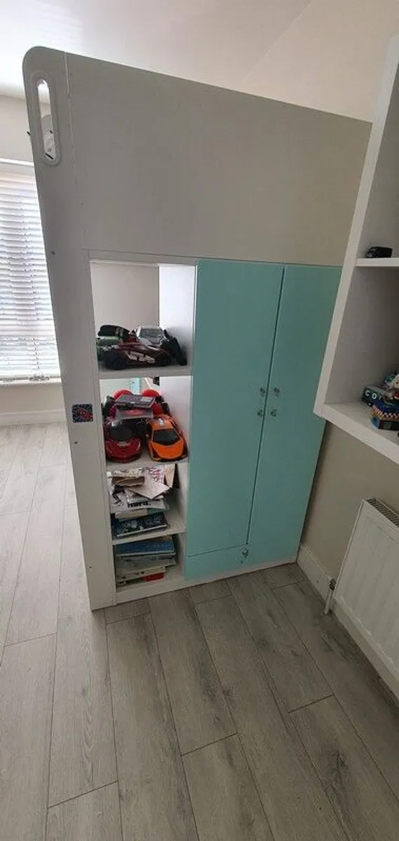 Bunk - Image 1
