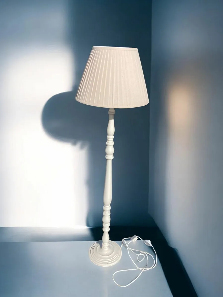 Free Standing Light / Standard Lamp - Image 1