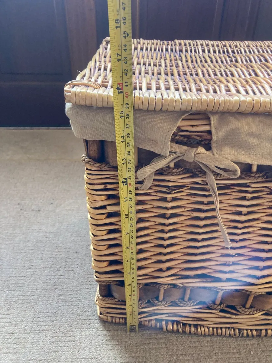 Wicker chest - Image 3