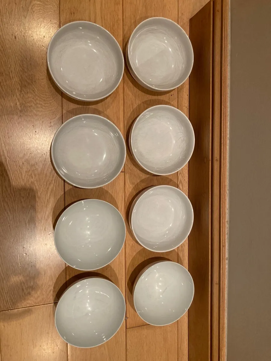 White bowls - Image 1