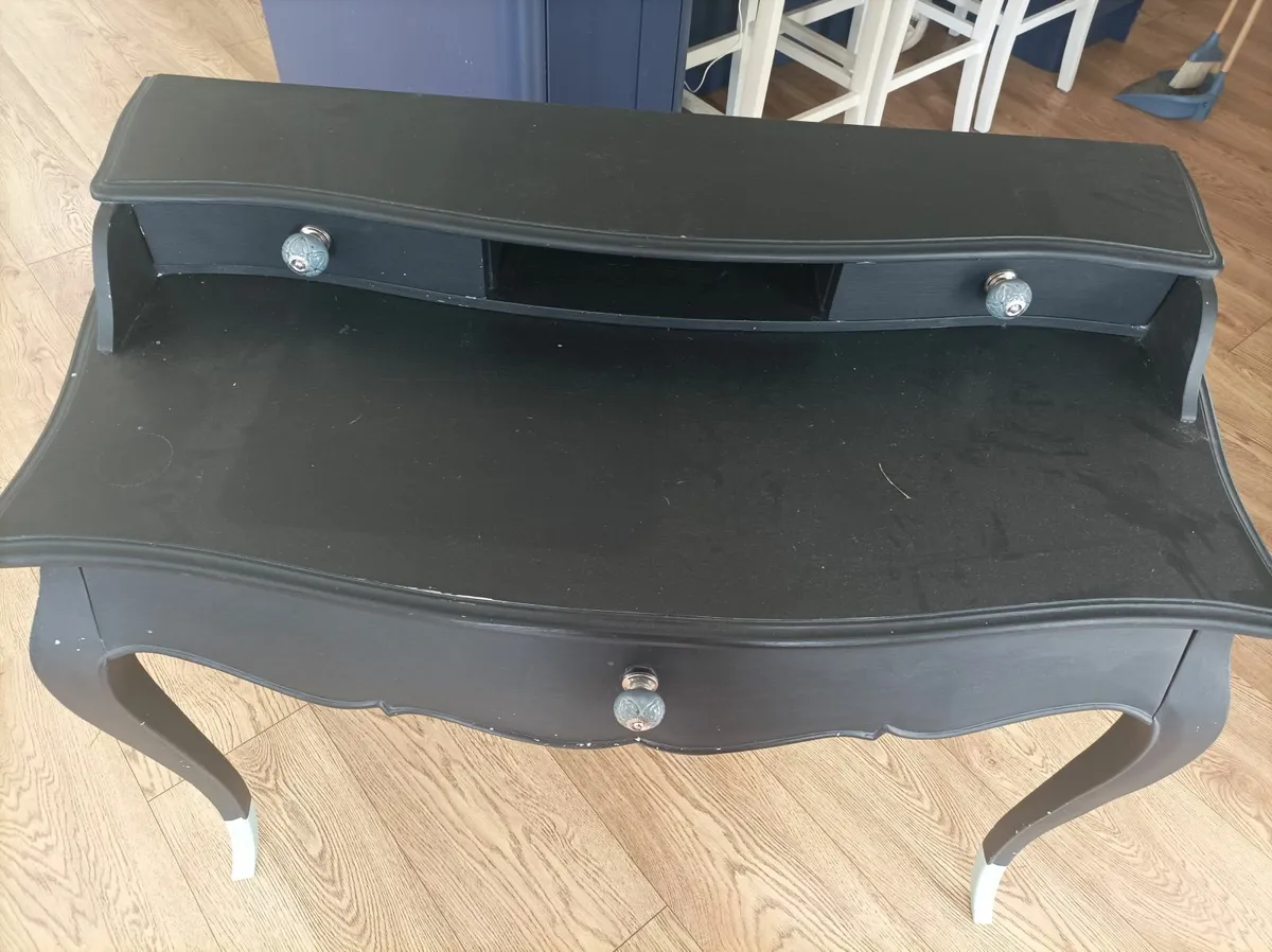 Vintage table or desk - Image 2