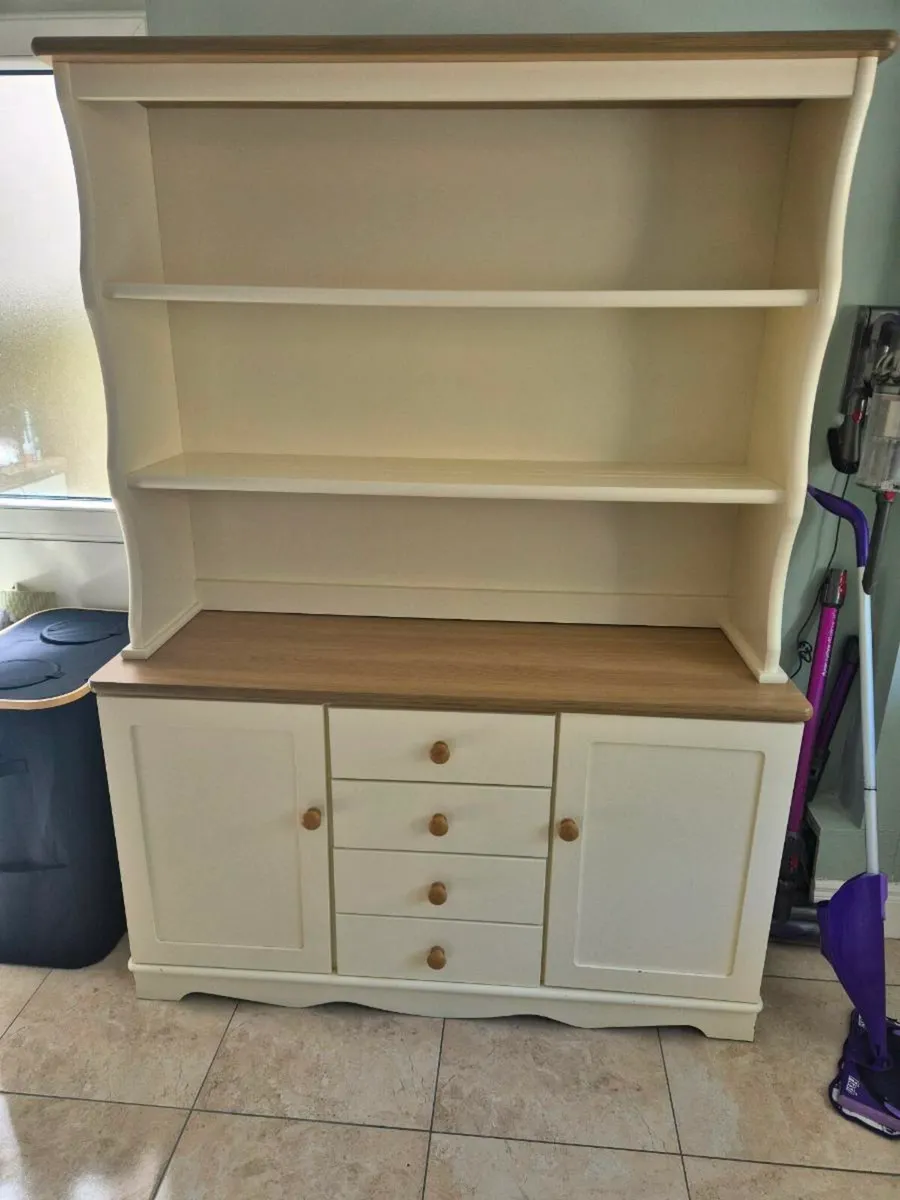 Display Cabinet - Image 1