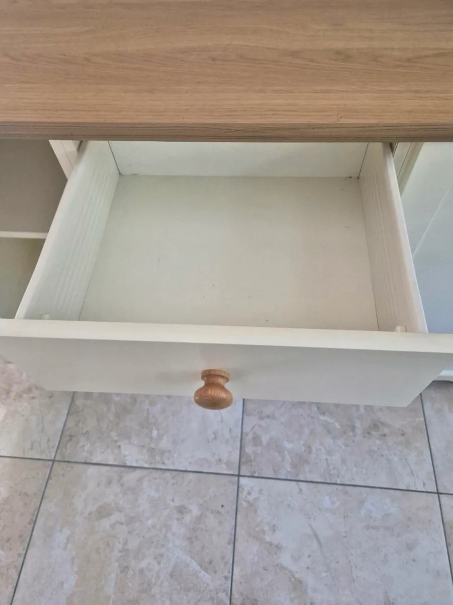 Display Cabinet - Image 4