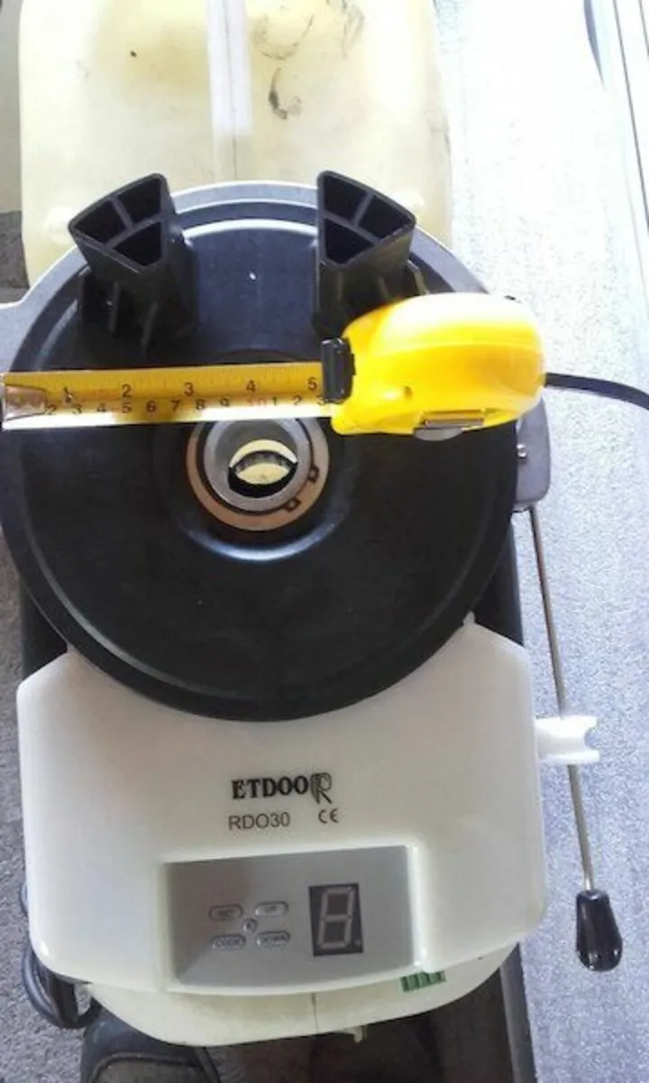 roller  door  auto  kit  with  remotes - Image 3