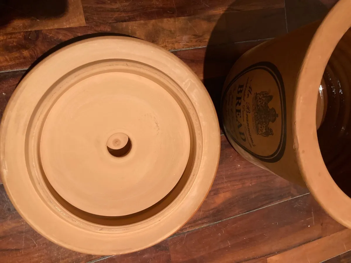 Terracotta Bread Bin - Image 3
