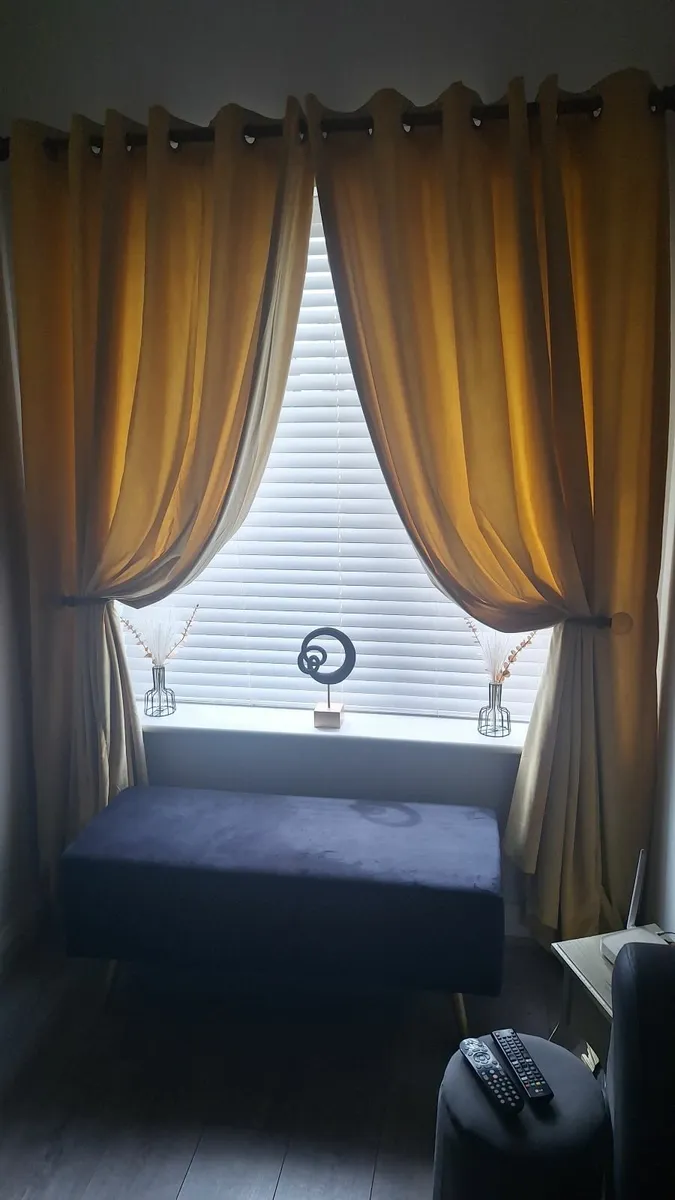 Curtains - Image 1