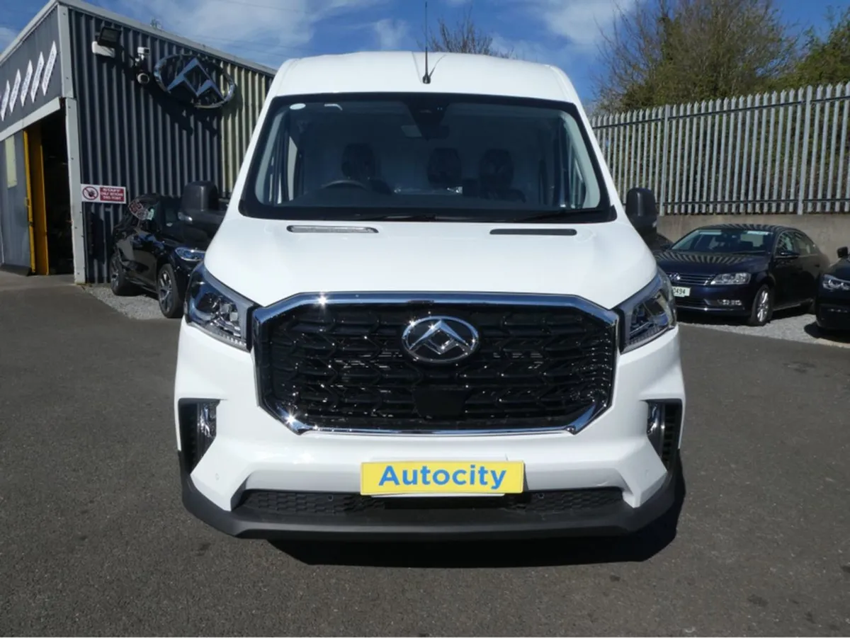 Maxus Deliver 9 Lux Model Hi Roof LWB - Image 2