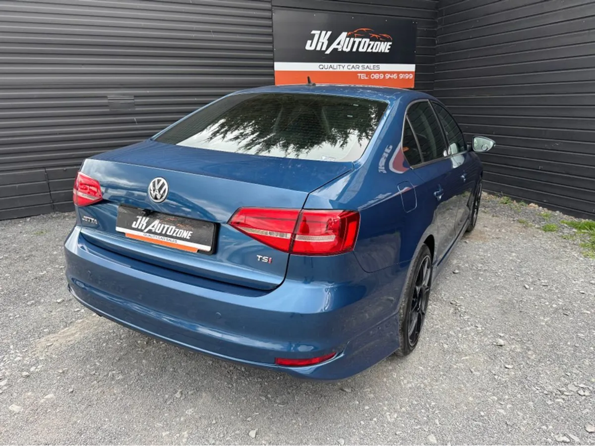 Volkswagen Jetta 1.4 TSI Auto High Spec - Image 4