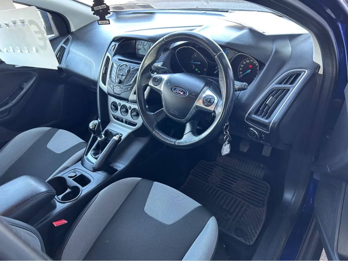 Ford Focus 2014MY Zetec 1.6 Tdci 95ps 4DR - Image 3