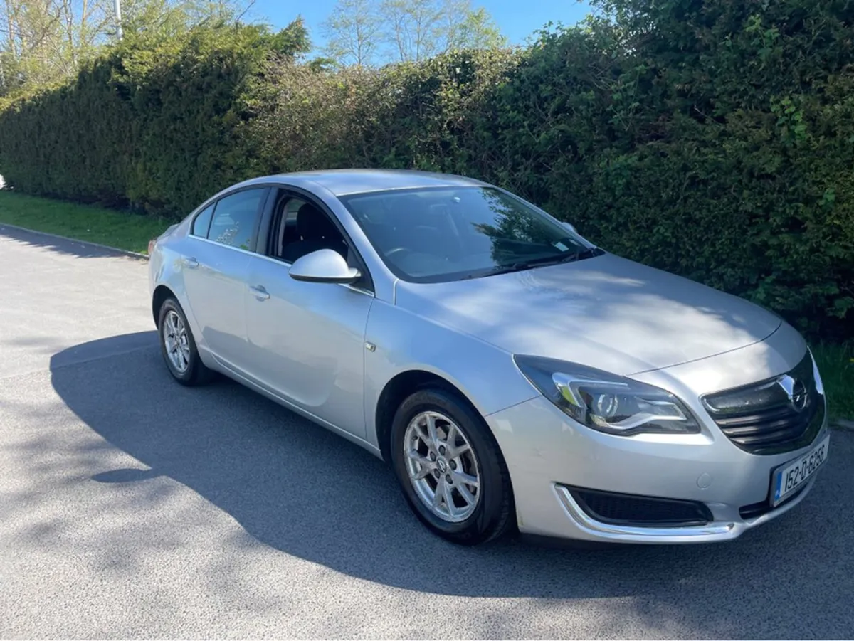 Opel Insignia SC 1.4t 4DR - Image 1