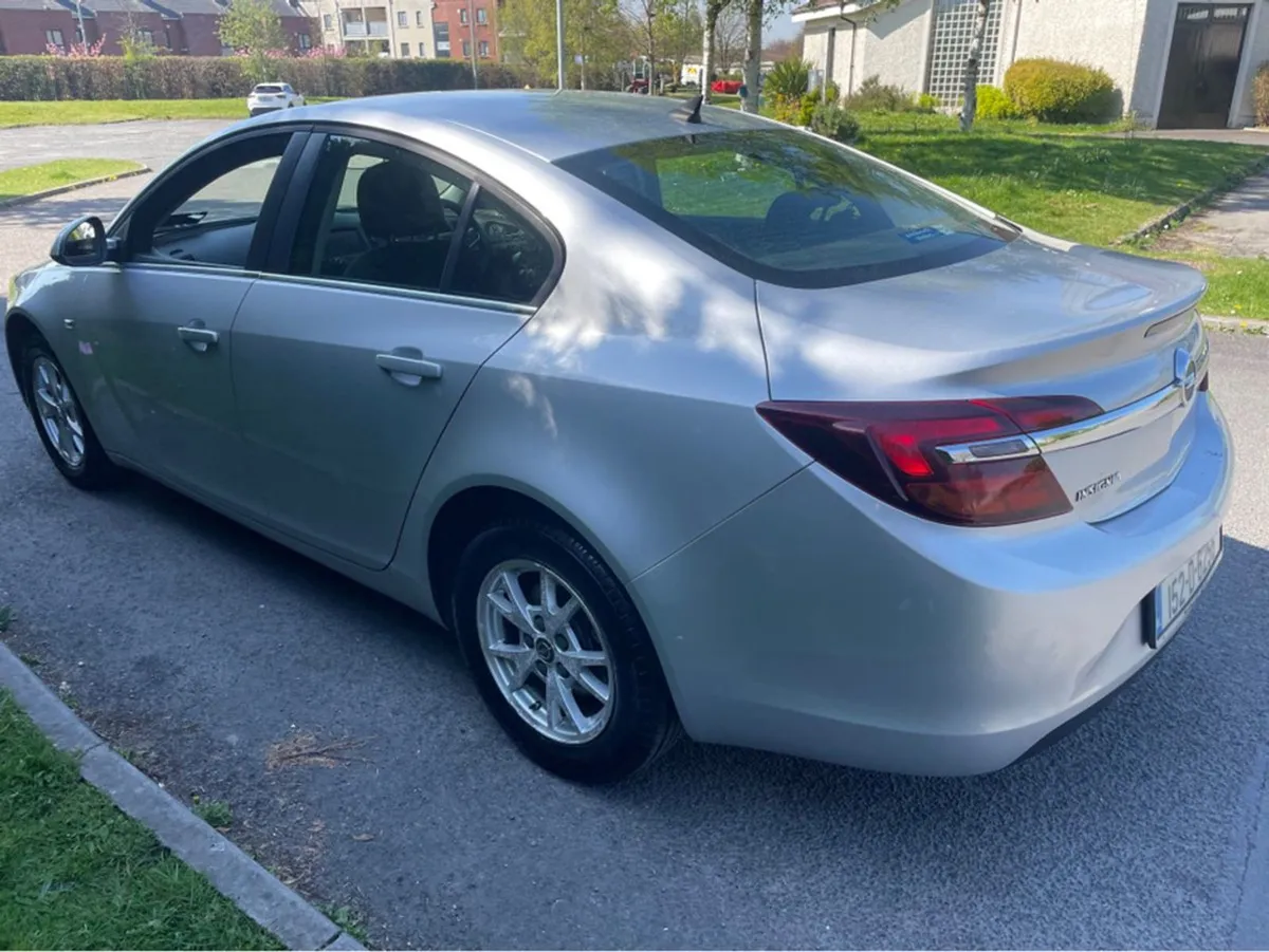 Opel Insignia SC 1.4t 4DR - Image 4