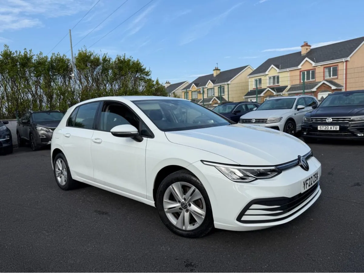 Volkswagen Golf Life TDI - Image 1