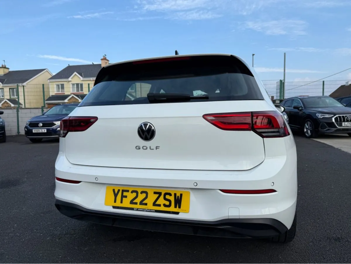 Volkswagen Golf Life TDI - Image 4
