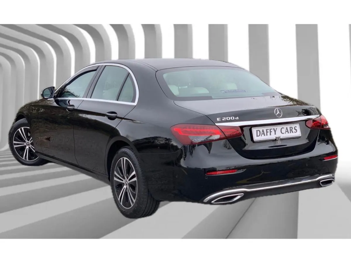 Mercedes-Benz E-Class D E200 4DR Auto - Image 3