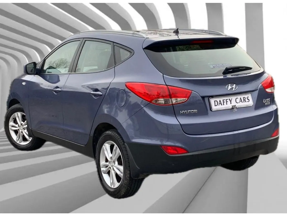 Hyundai ix35 1.7 Executive 4DR - Image 3