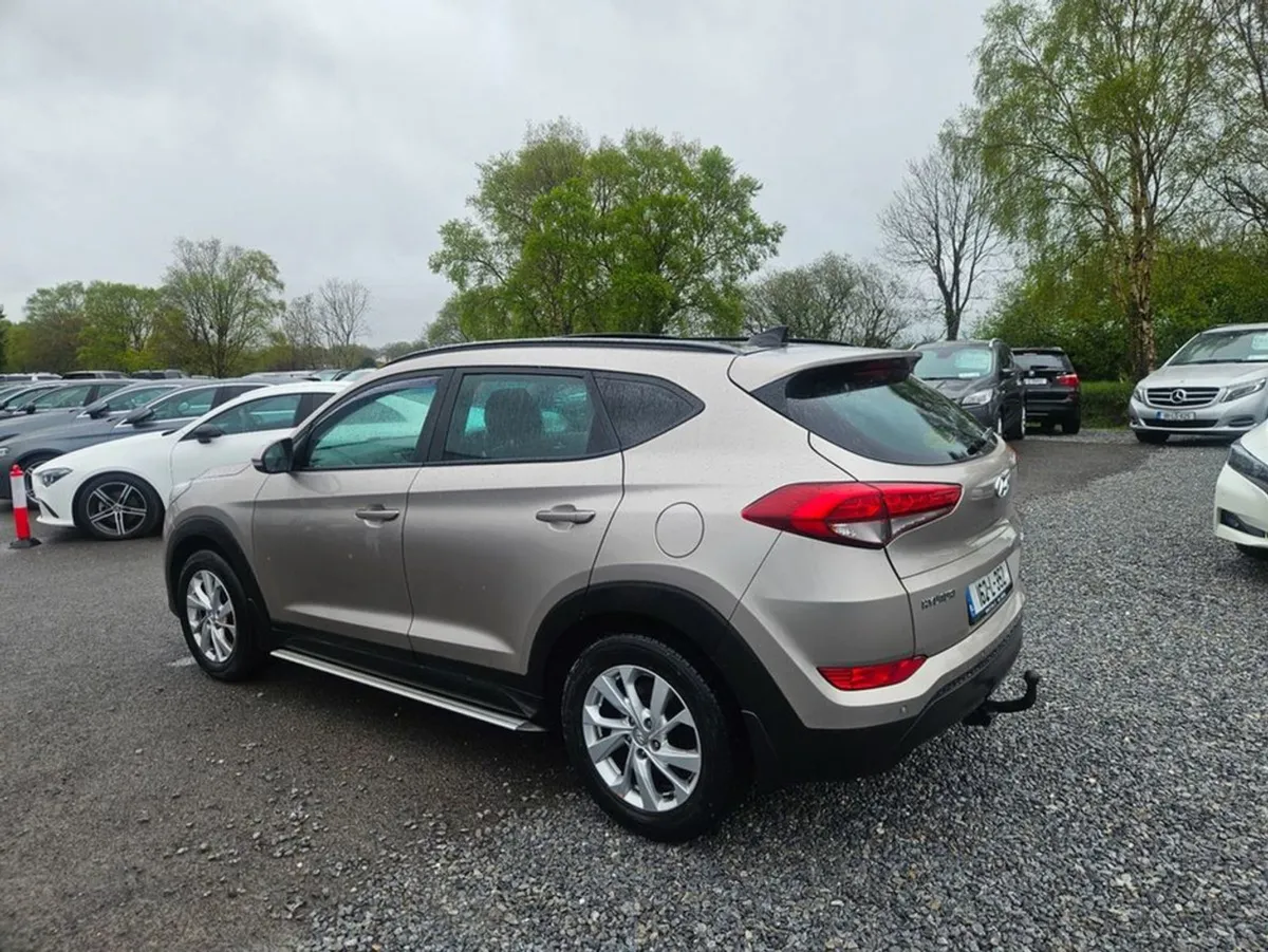 Hyundai Tucson Premium 5DR - Image 3