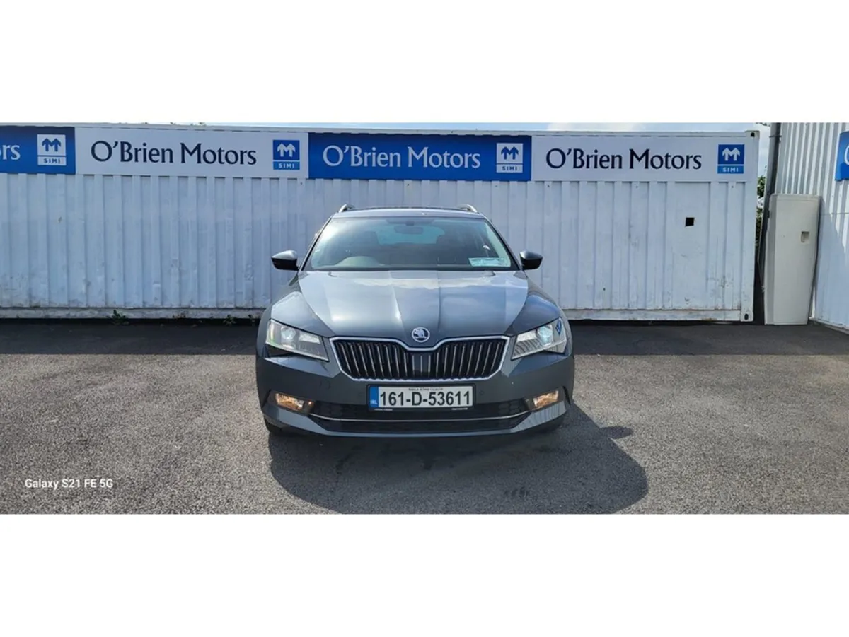 Skoda Superb 2.0 TDI SEL Executive 1 150PS 5DR - Image 2