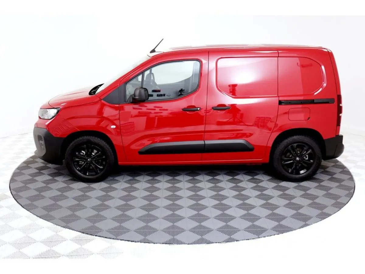 Citroen Berlingo LX Plus 1.5 Diesel 100HP 650kg - Image 4