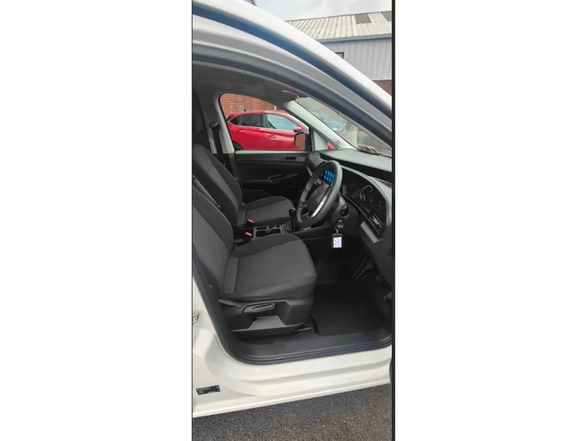 Volkswagen Caddy Cargo TDI 75hp Manual 6speed FWD - Image 3