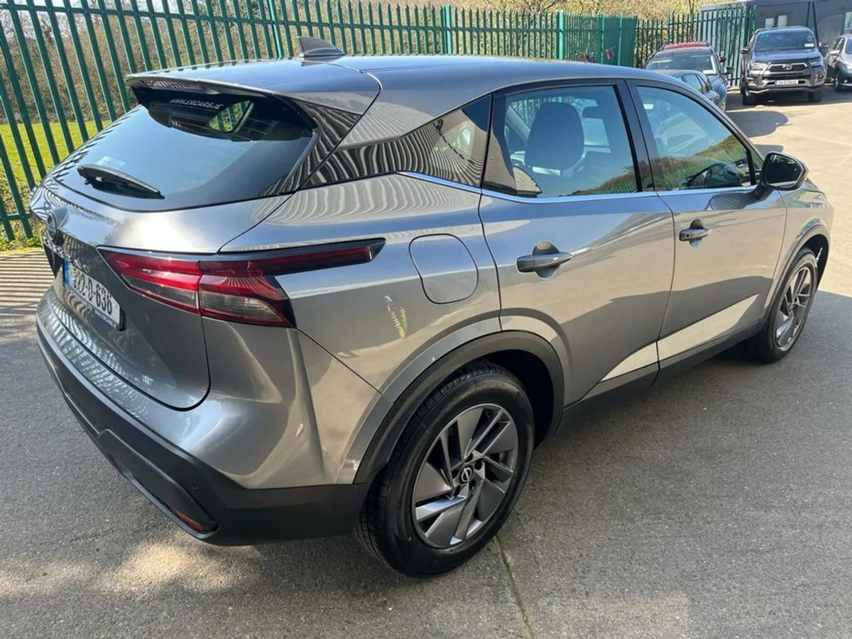 Nissan QASHQAI 222 1.3 HYB SV 5DR Very Clean Car - Image 4