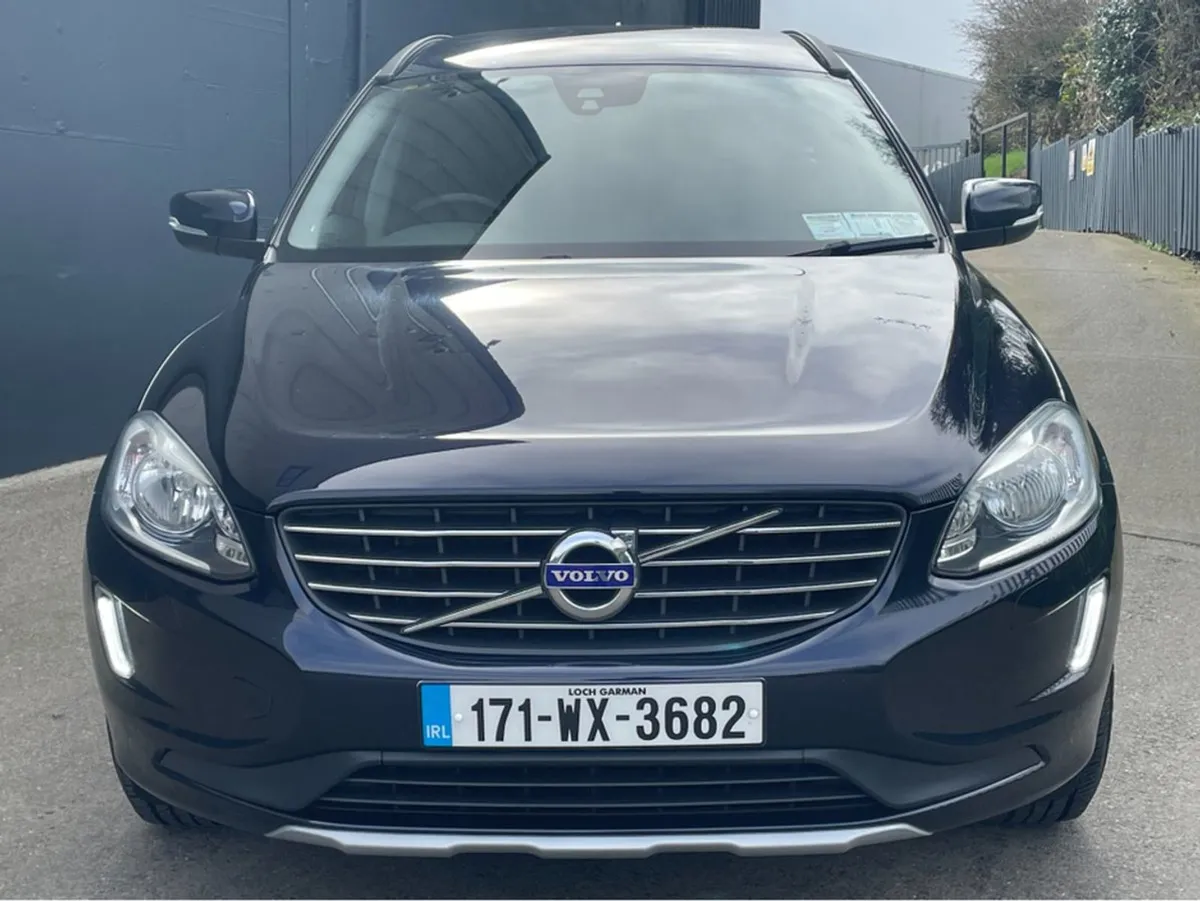 Volvo XC60 SE NAV D4 2.0 TD 197BHP Low Kms - Image 3