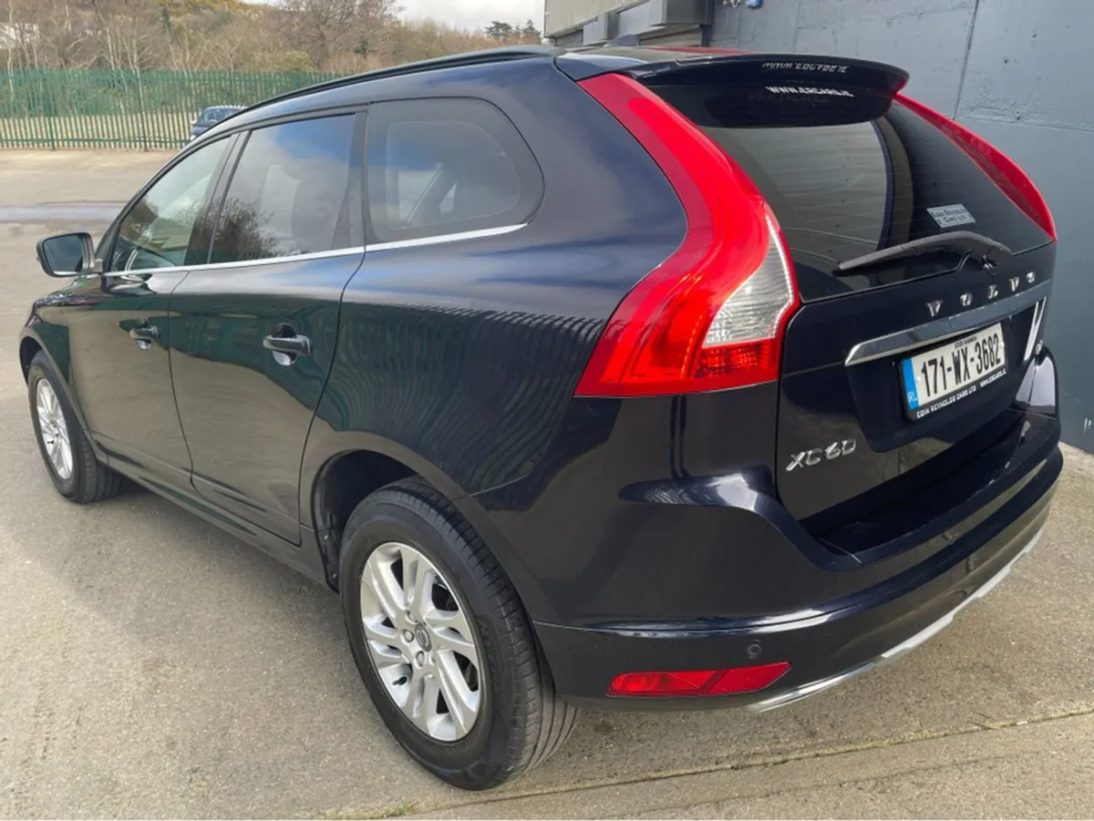 Volvo XC60 SE NAV D4 2.0 TD 197BHP Low Kms - Image 4