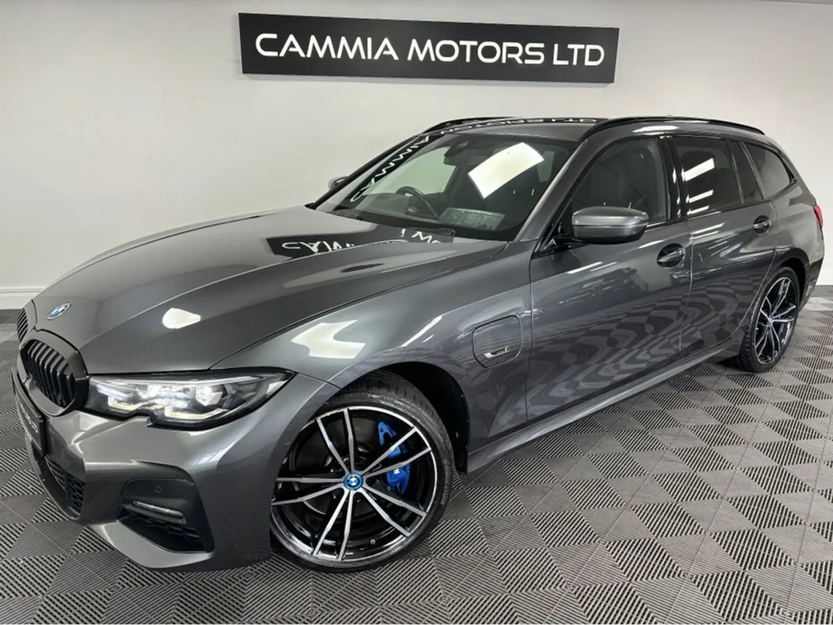 BMW 3 Series BMW 330E M Sport Auto black Leather - Image 3