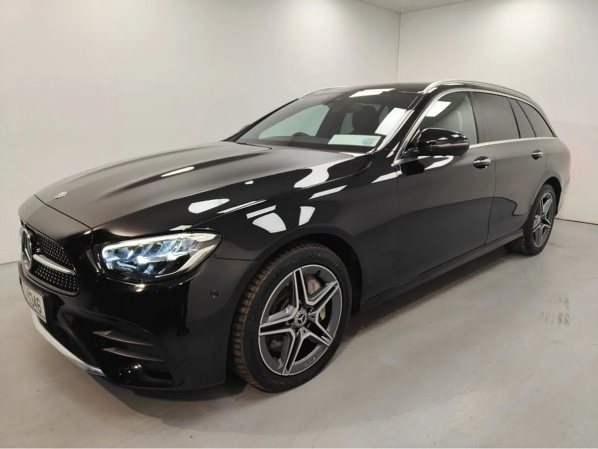 Mercedes-Benz E-Class 300 DE 5DR Auto - Image 1