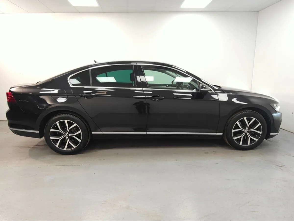 Volkswagen Passat Elegance 2.0 TDI D7F 150 4DR Au - Image 4