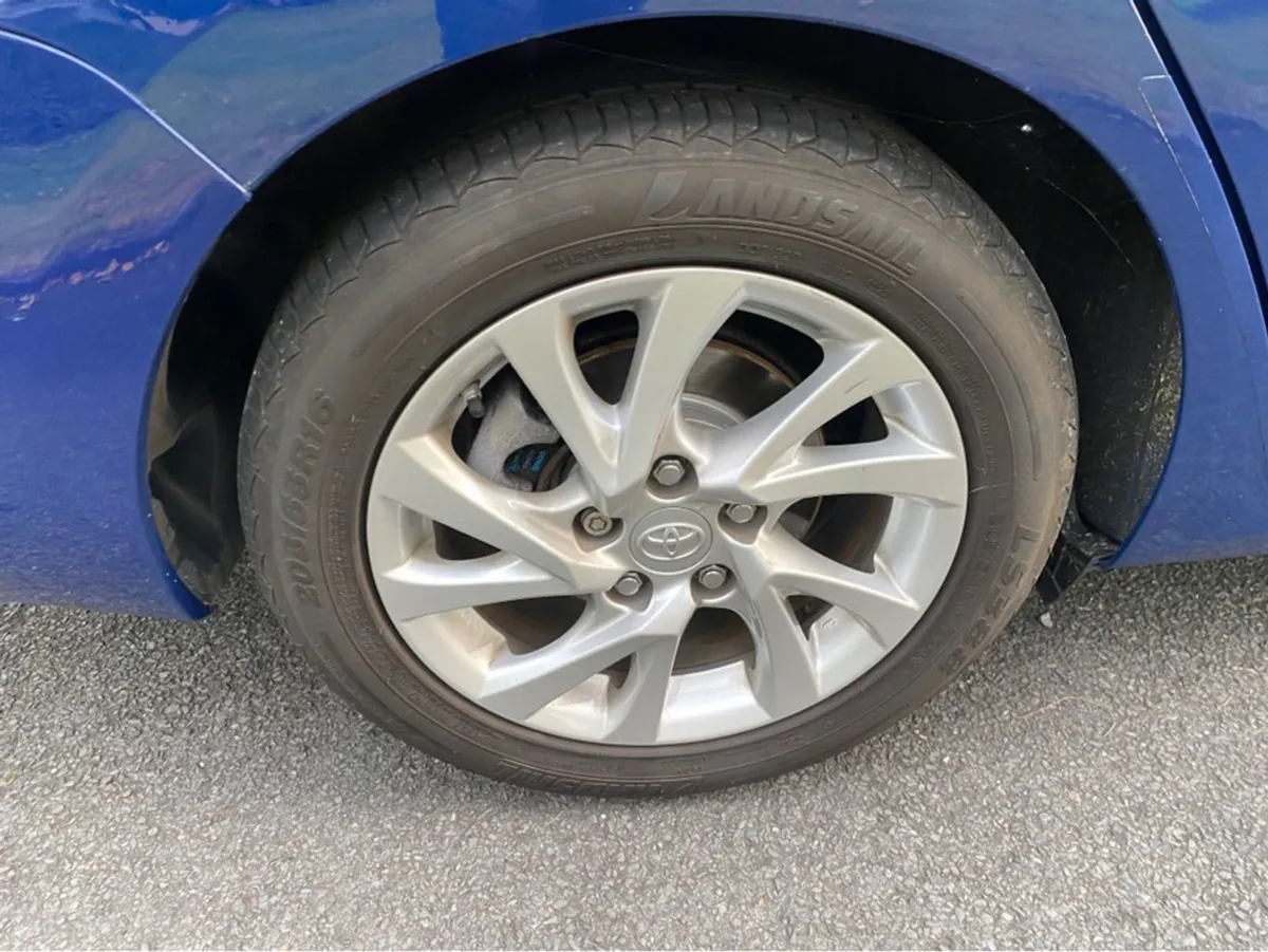 Toyota Auris Icon TSS Hybrd Vvt- - Image 4