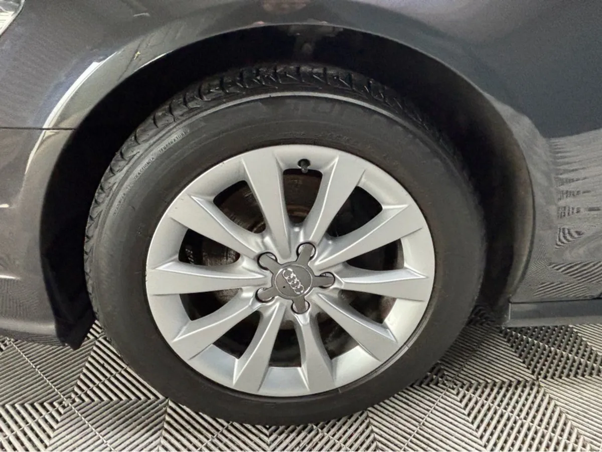 Audi A6 2.0 TDI 150 SE Auto  deposit Taken - Image 2
