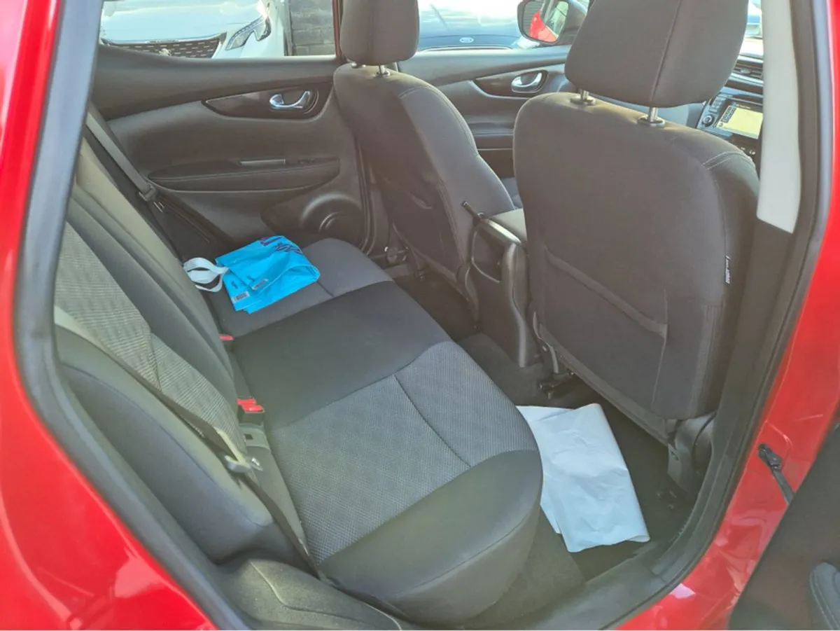 Nissan QASHQAI N-connecta DCI - Image 2